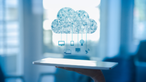 When Intelligence Moves Closer to the Edge The Quiet Battle Between Edge AI and Cloud AI